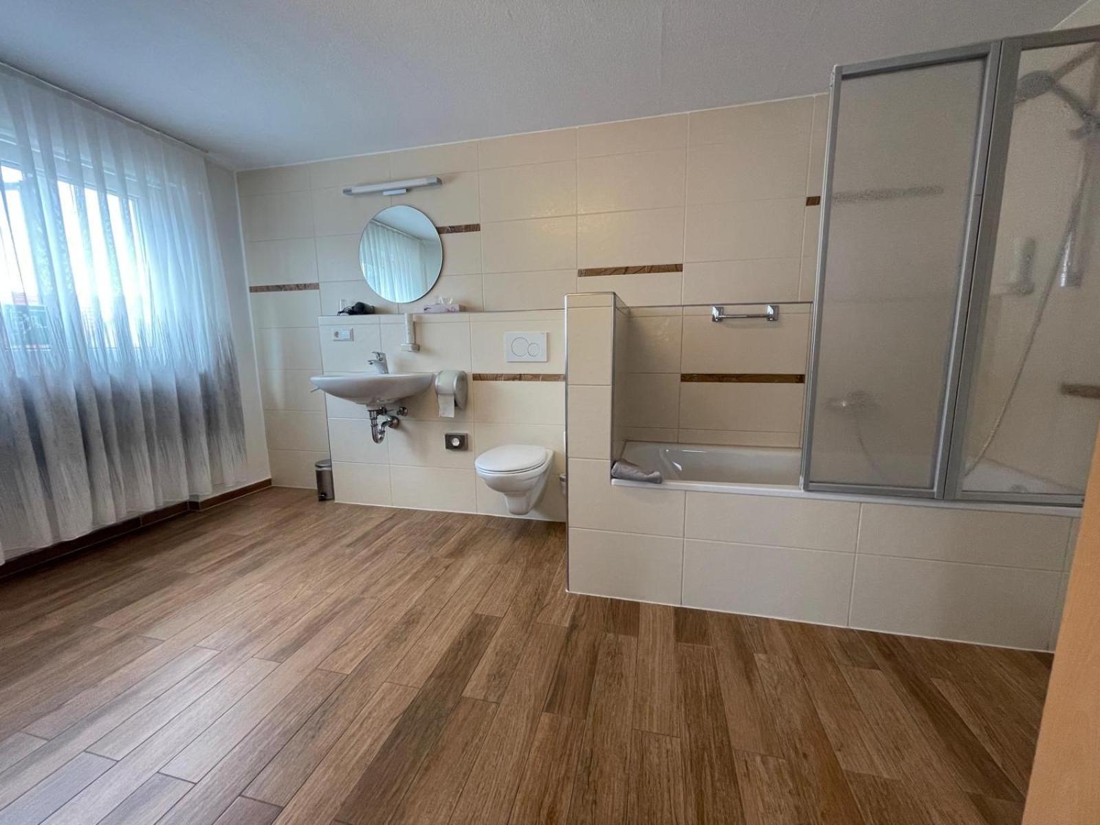 Hotel Loewen Kusterdingen المظهر الخارجي الصورة